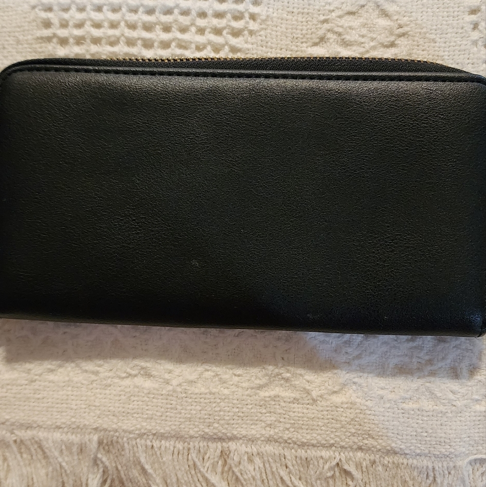 NWOT  STEVE MADDEN  WALLET - Picture 2 of 6